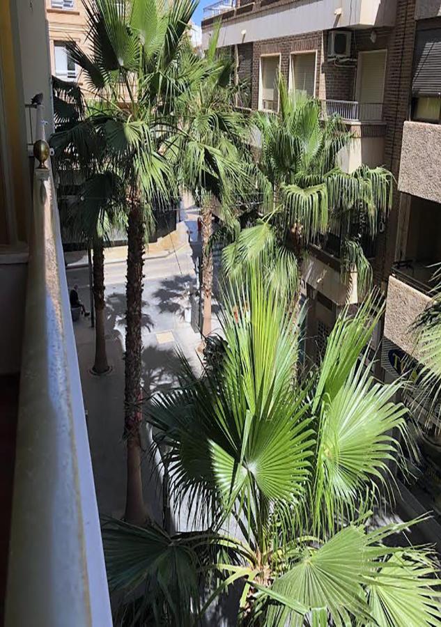 Appartement Piso Centro Ciudad Club Nautico à Torrevieja Extérieur photo